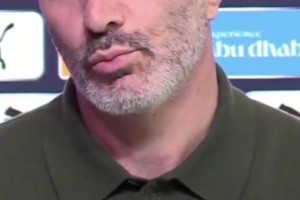 记者追问若降级是否留队，马雷斯卡笑答：带过英冠，英甲拭目以待